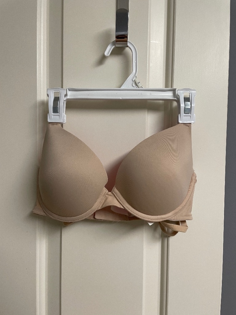 Victoria Secret Pink Pushup Bra, 32D, Beige
